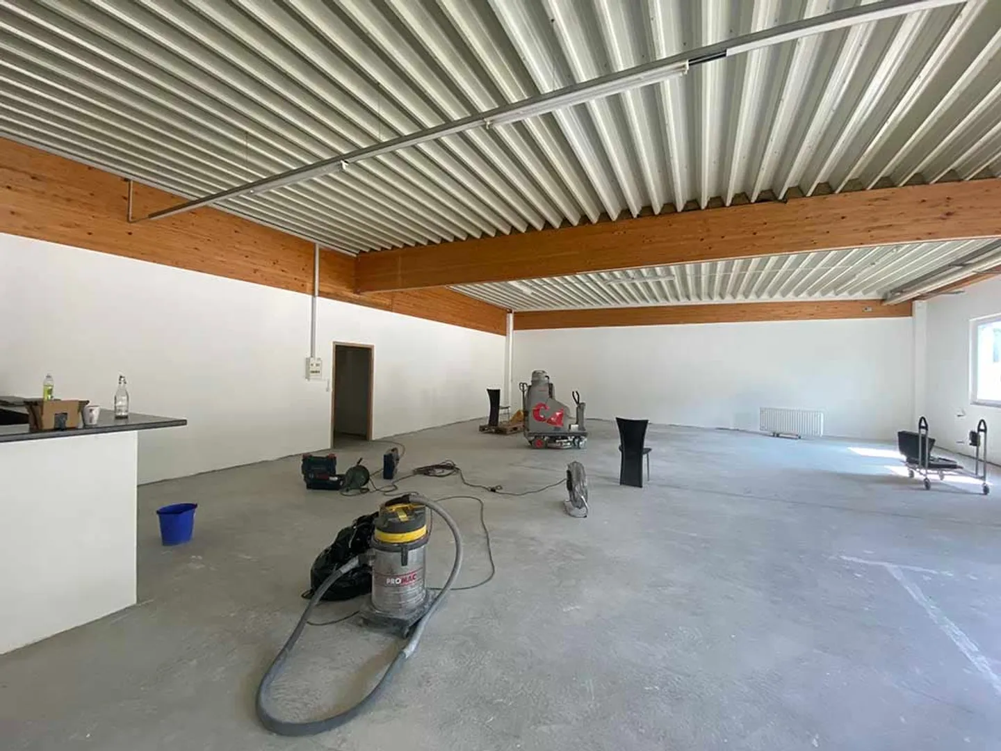 Bright heated warehouse 160 m2 / Electricity, water, built-in for 'Bar' - Photo 4 of 9