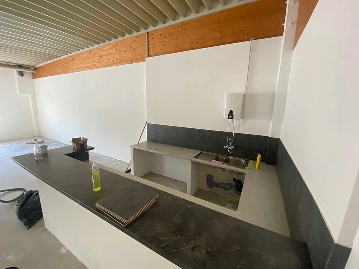 Bright heated warehouse 160 m2 / Electricity, water, built-in for 'Bar' - Photo 5 of 9