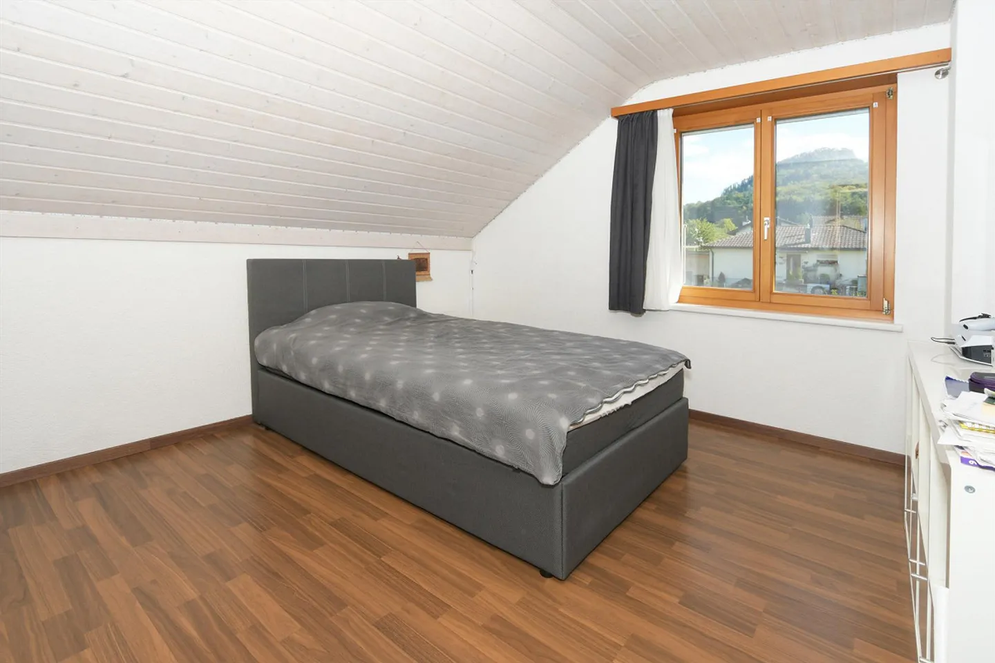 Geräumiges Familienhaus mit Garten - Foto 8 von 14