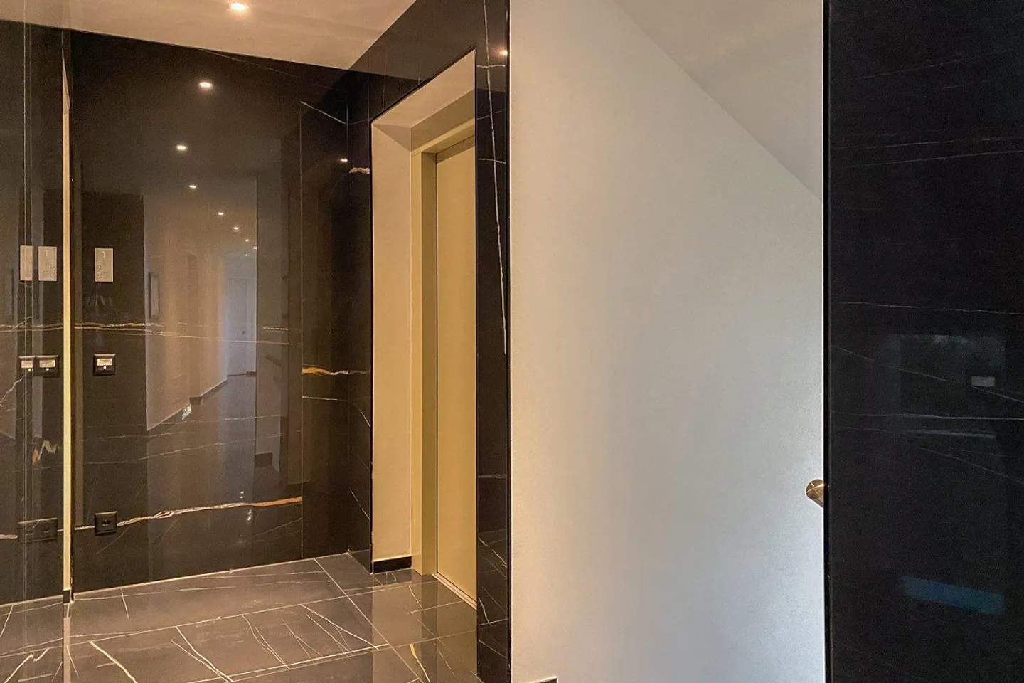 Appartement spacieux de 2,5 pièces neuf avec vue dégagée - Photo 15 sur 16