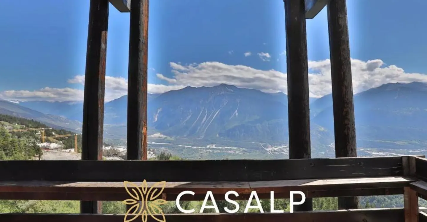 Appartamento luminoso al 11° piano con vista panoramica eccezionale - Foto 3 di 11