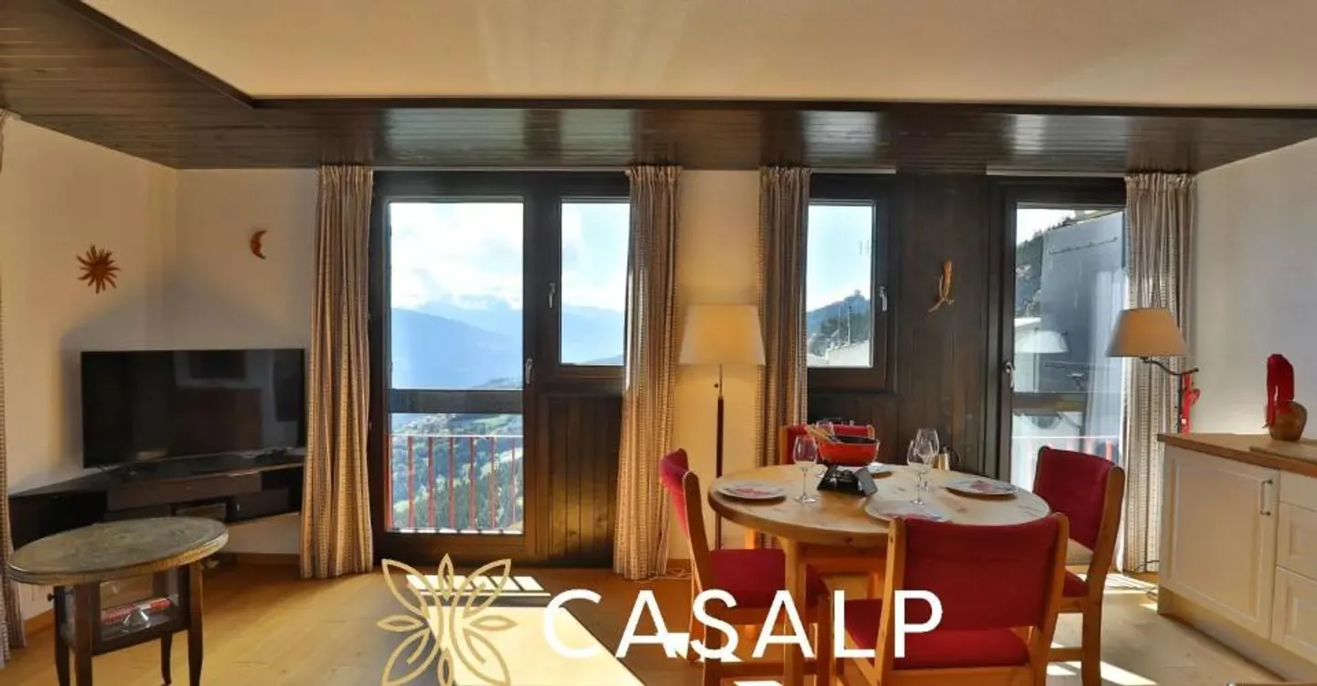 Appartamento luminoso al 11° piano con vista panoramica eccezionale - Foto 7 di 11