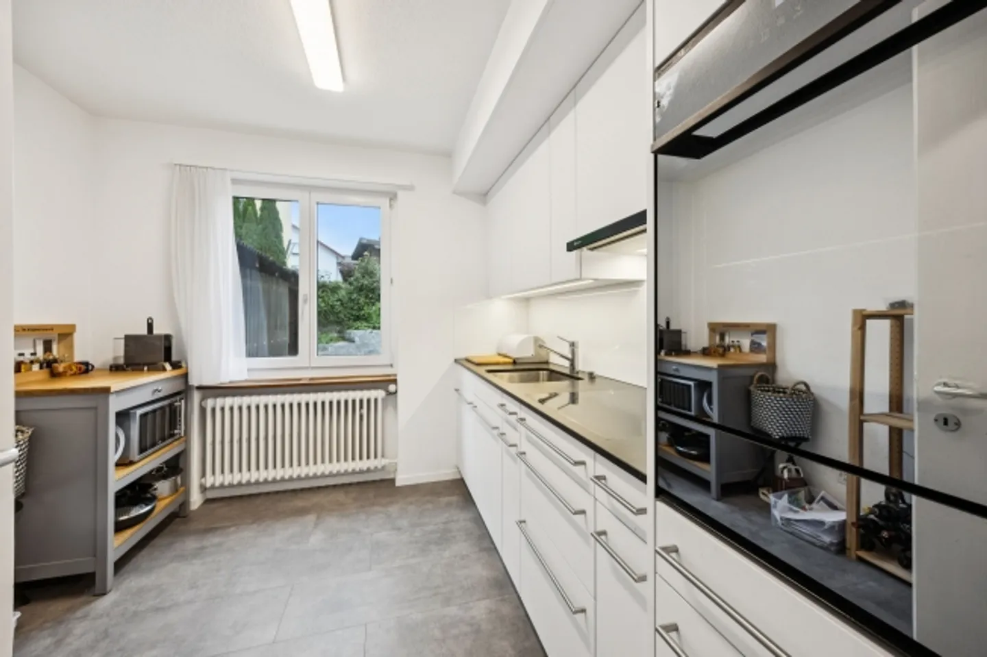 Affascinante casa bifamiliare con molte opzioni! - Foto 11 di 13