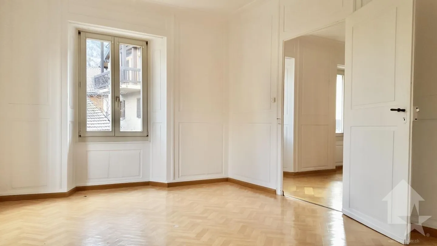 Gebäude mit 5 Wohnungen und einem Restaurant im Zentrum des Dorfes! - Foto 10 von 16