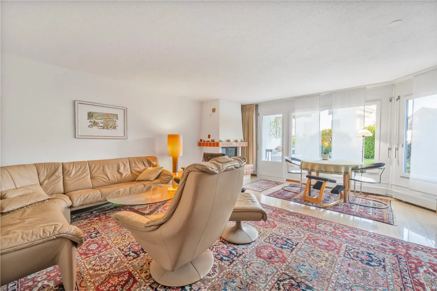 Affascinante casa a schiera a Esslingen – Vivere nel verde con collegamento alla città - Foto 1 di 19