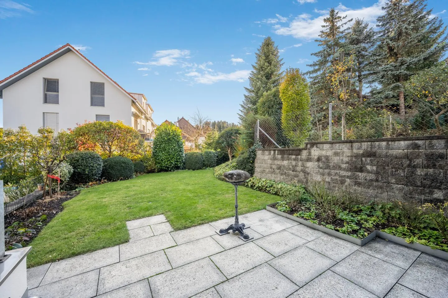 Affascinante casa a schiera a Esslingen – Vivere nel verde con collegamento alla città - Foto 5 di 19