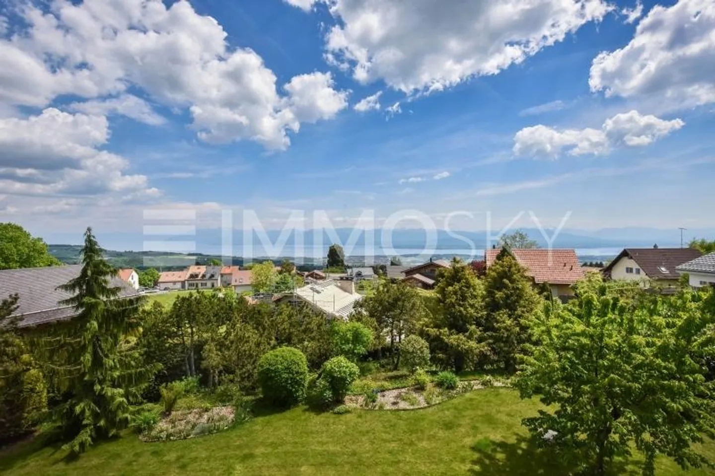 Maison d'exception avec vue et tranquillité assurée à 15 min de Nyon - Photo 1 sur 5
