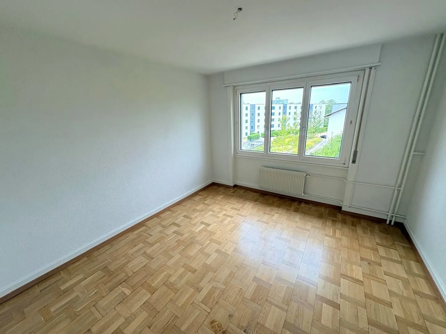 Bright 3-Room Apartment - Photo 2 of 8