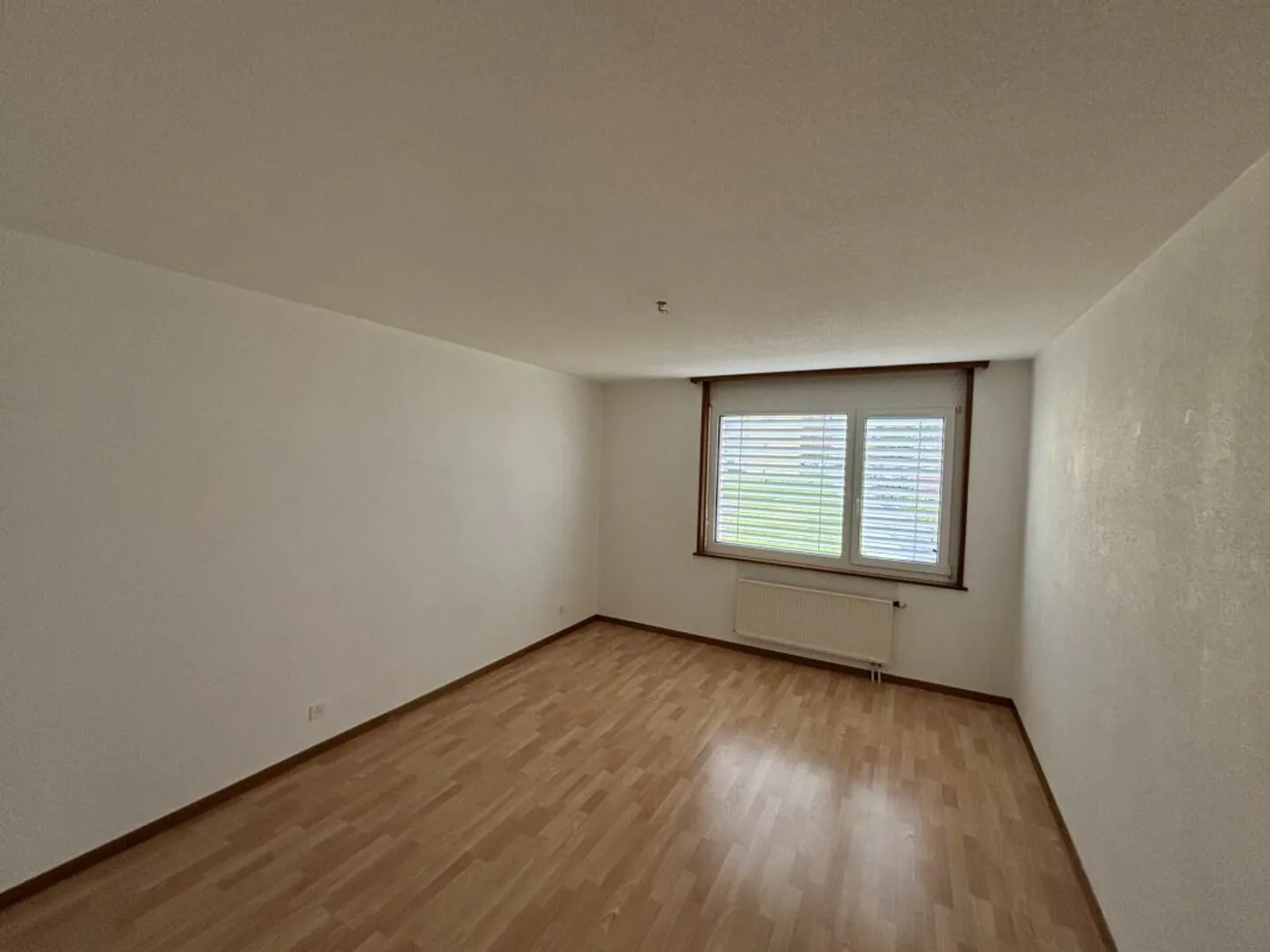 Beautiful 5.5-room apartment near nature - Photo 4 of 11