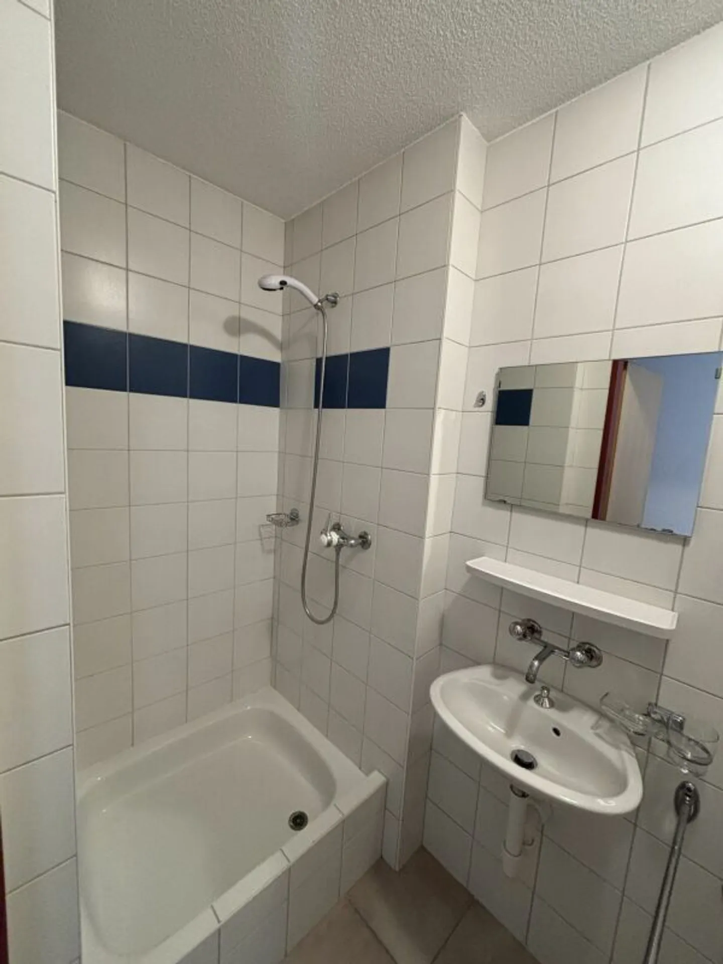 Beautiful 5.5-room apartment near nature - Photo 7 of 11