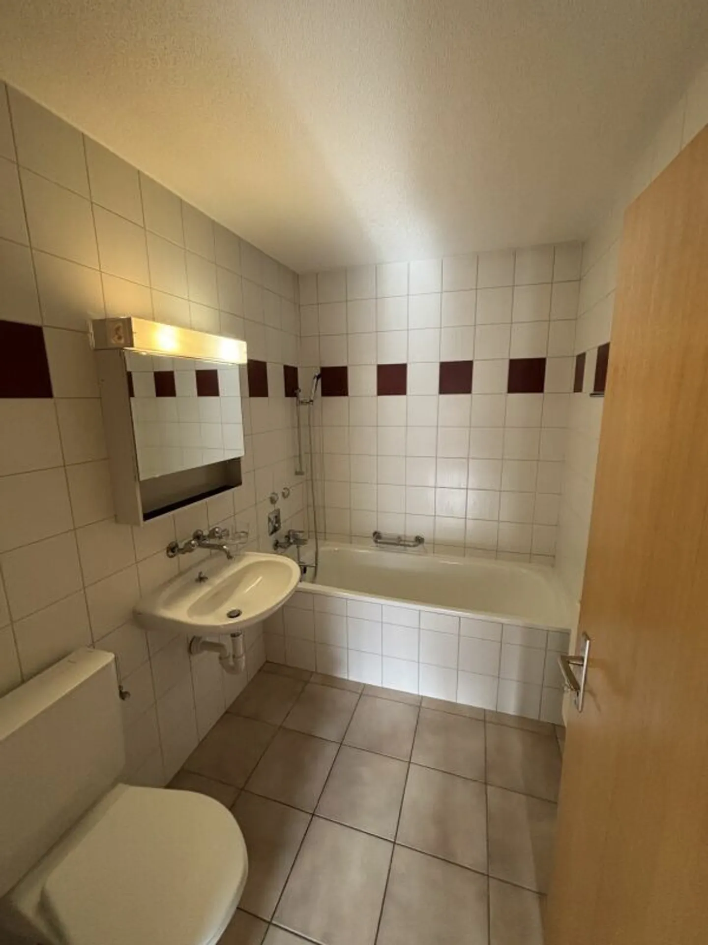 Beautiful 5.5-room apartment near nature - Photo 8 of 11