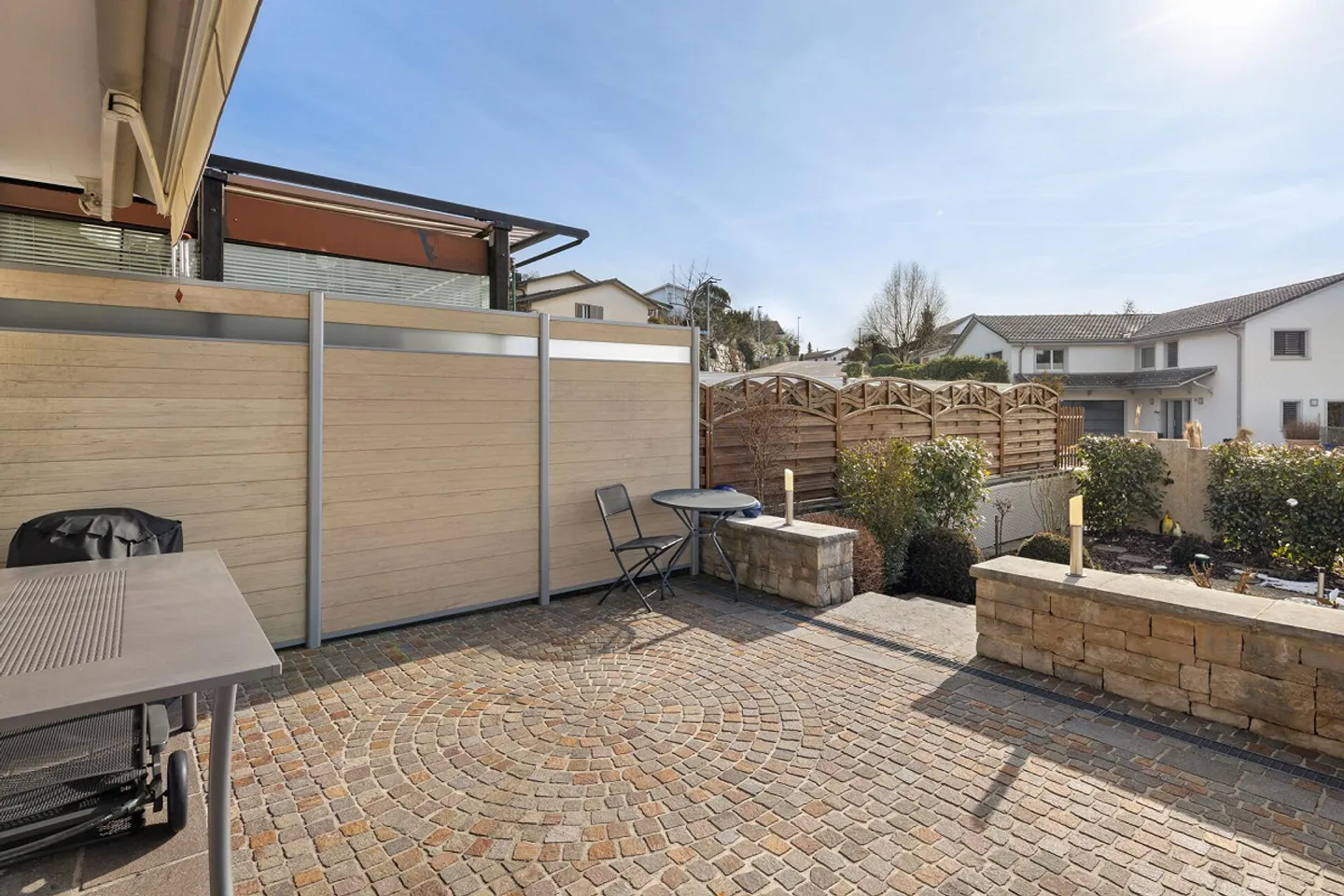 Charming Terraced House with Garden in Sunny Slope Location - Photo 18 of 31