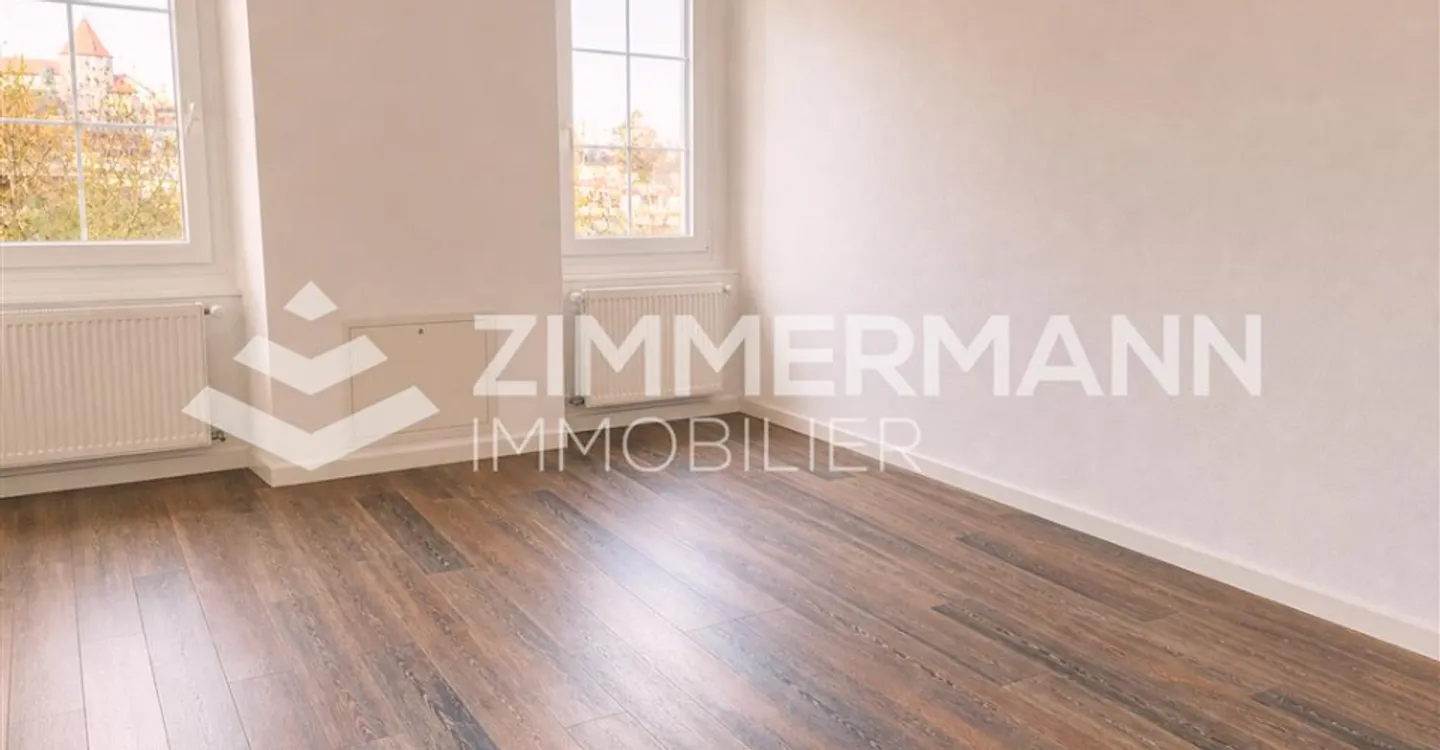 Charming 2.5 Room Apartment - Photo 3 of 9