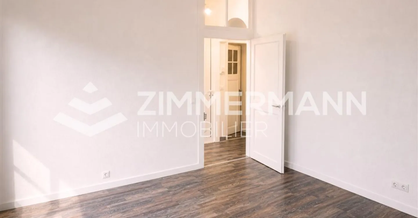 Charming 2.5 Room Apartment - Photo 4 of 9