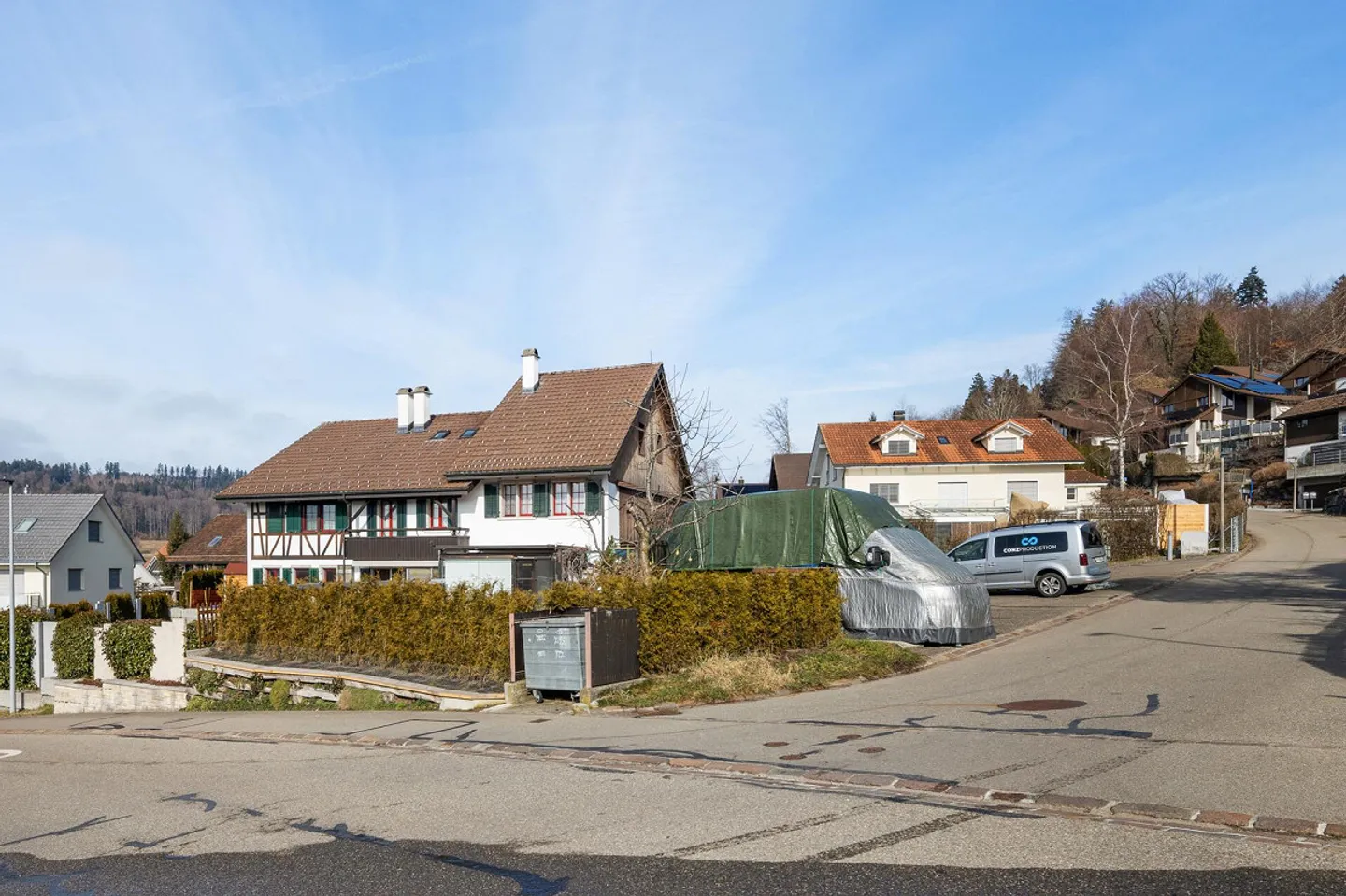 Charming Terraced House with Garden in Sunny Slope Location - Photo 22 of 31