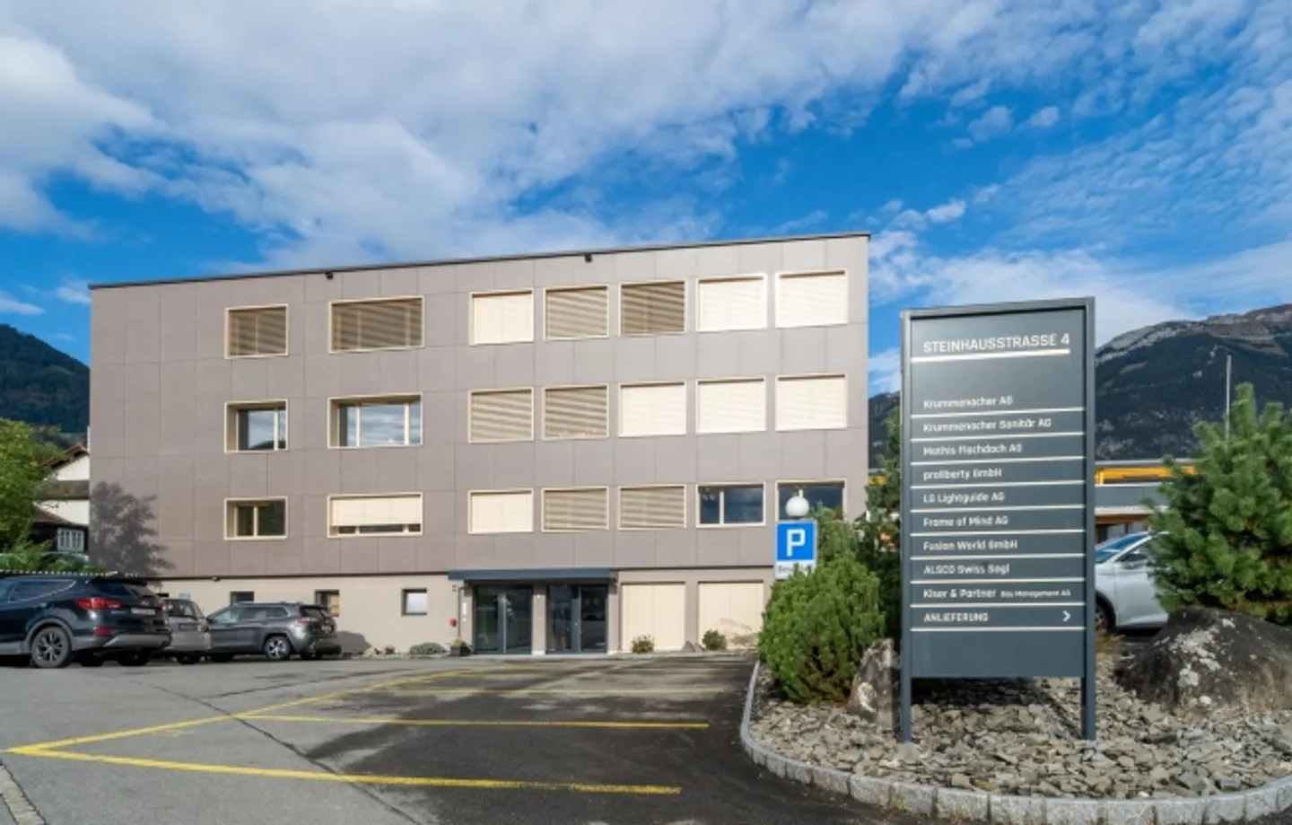 Commercial à louer, Steinhausstrasse 4, à Sarnen, Suisse - Photo 1 sur 9