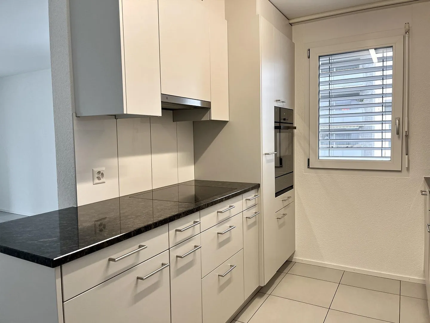 neuwertige 4.5 Zimmerwohnung - Foto 5 von 12