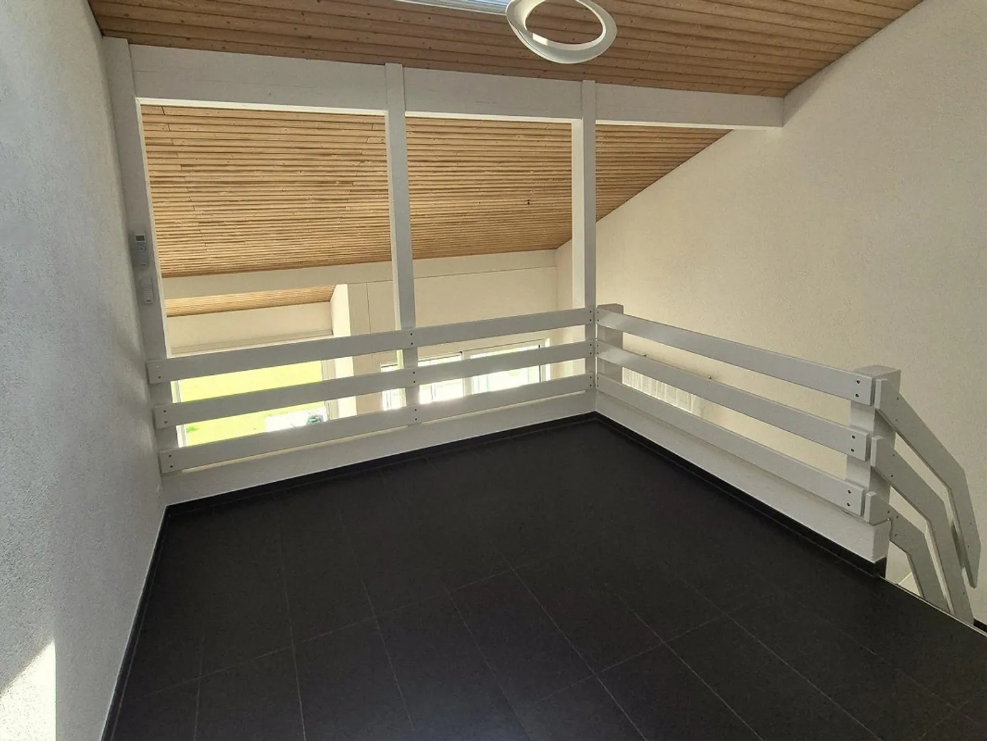 Appartement en duplex spacieux de 5,5 pièces (beaucoup d'espace extérieur/emplacement calme) - Photo 6 sur 21