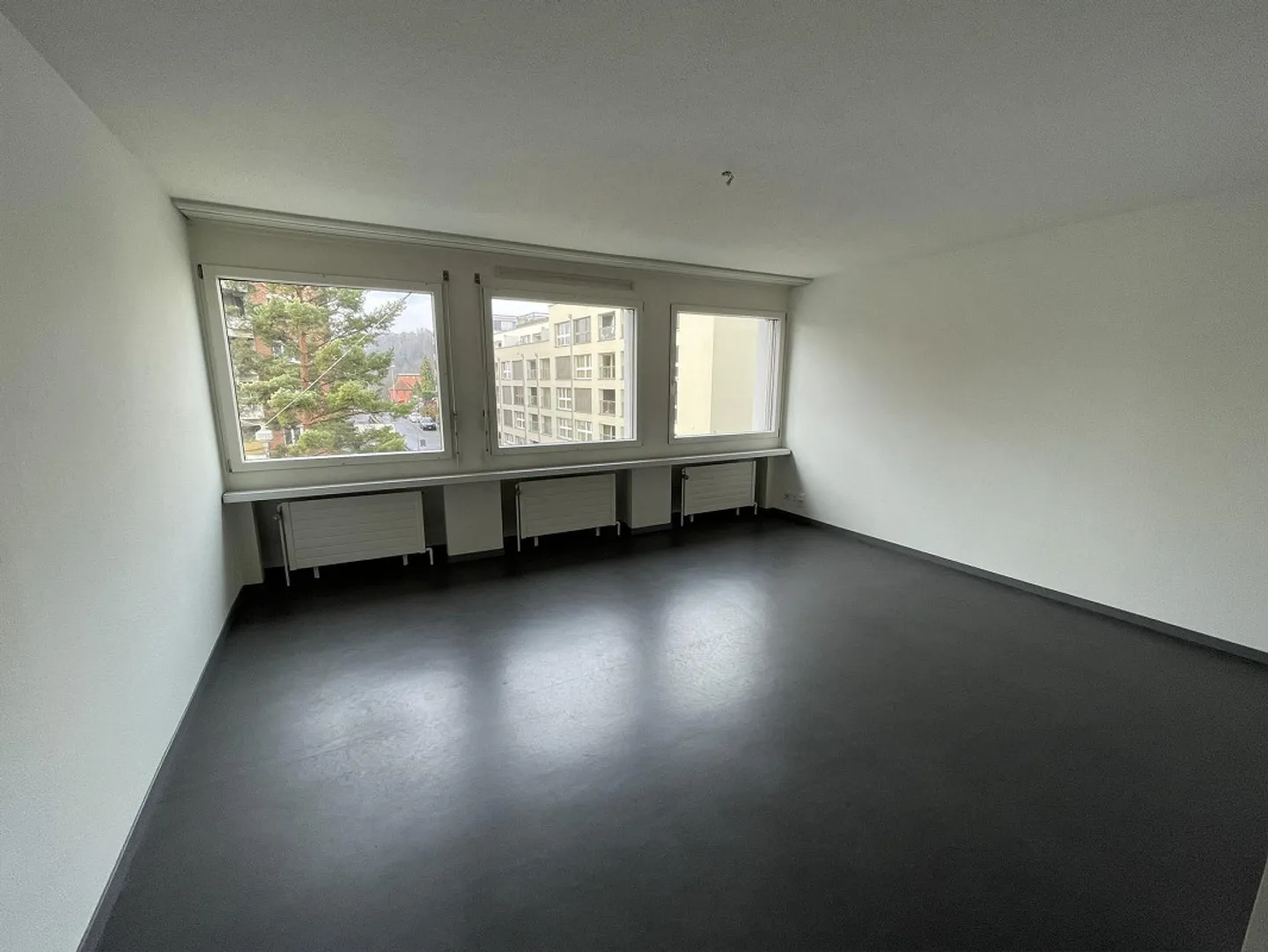 Spacious 1-room apartment in the heart of Emmenbrücke - Photo 4 of 6