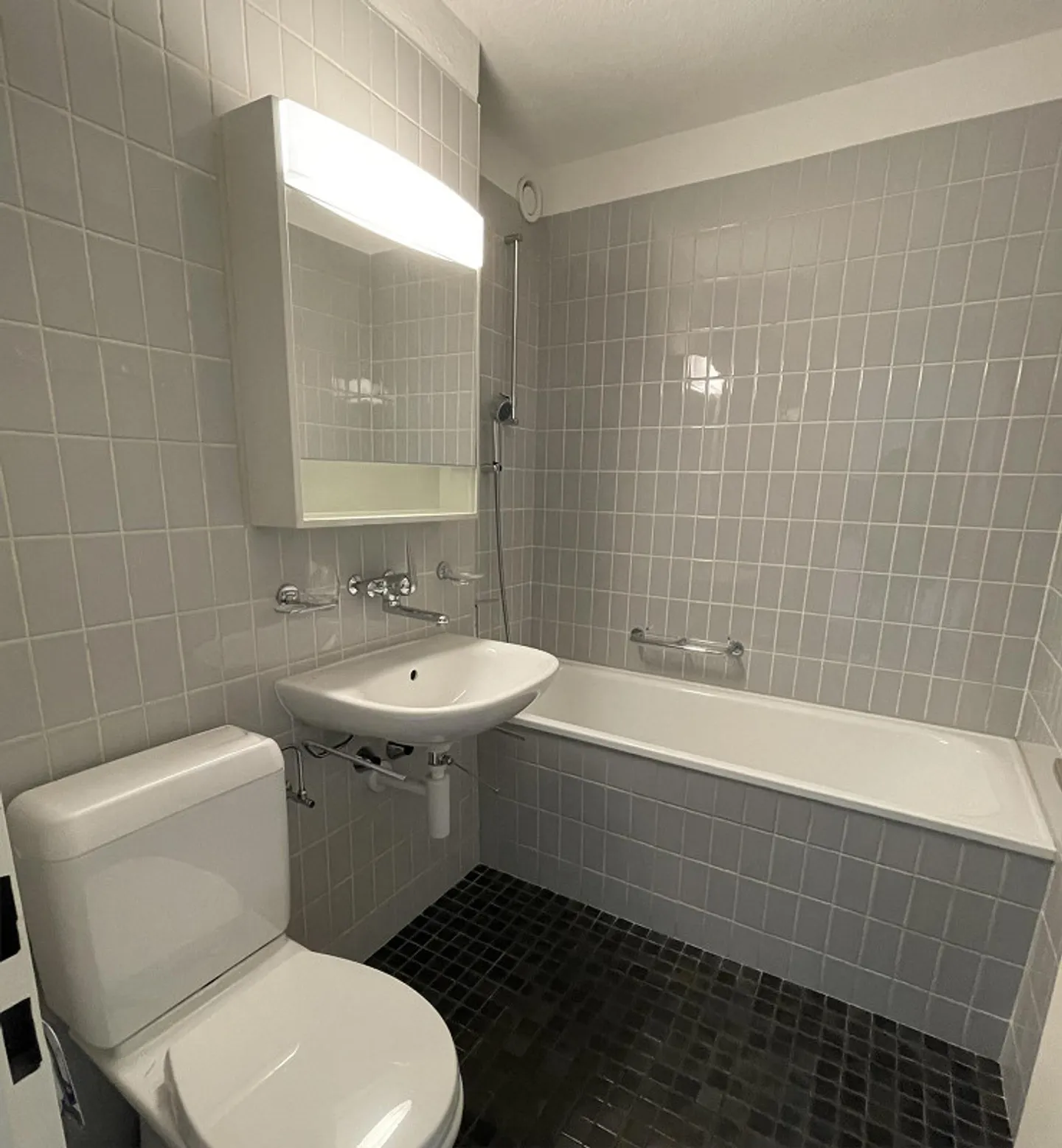 Spacious 1-room apartment in the heart of Emmenbrücke - Photo 5 of 6