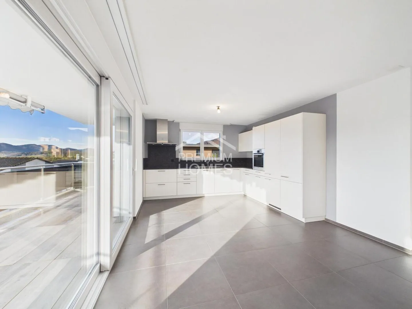 Penthouse mit atemberaubendem Blick auf Delémont und die Berge - Foto 5 von 10