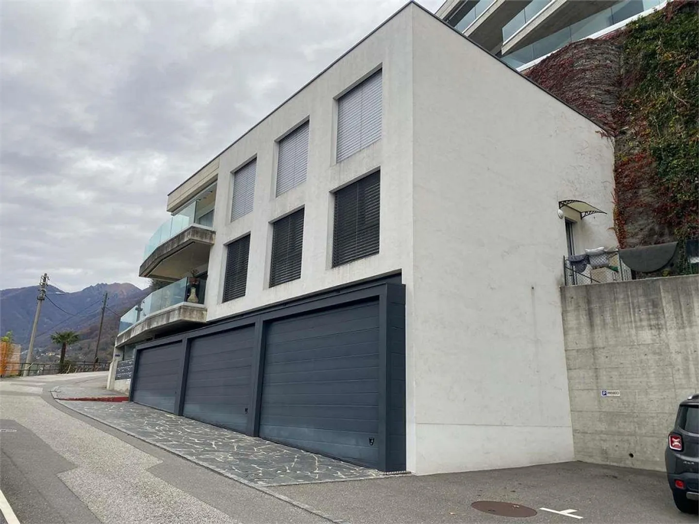 Appartamento moderno con vista lago - Foto 2 di 13