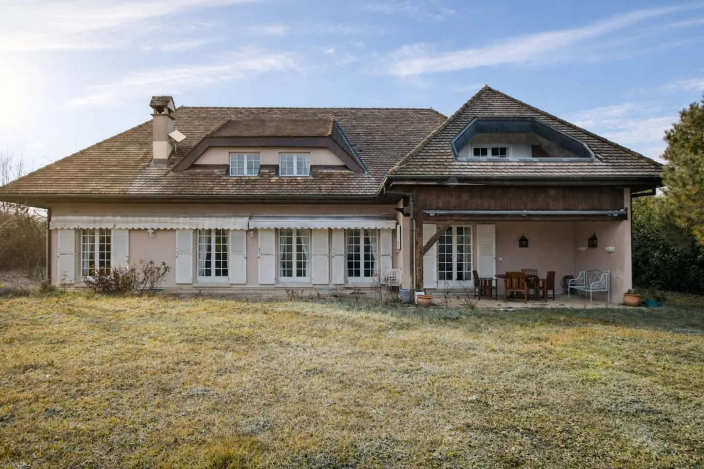 Villa for sale - Photo 1 of 15