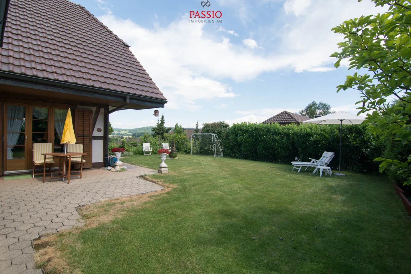 Grosses 8,5-Zimmer Haus mit Alpensicht und Gartenidylle - Foto 5 von 29