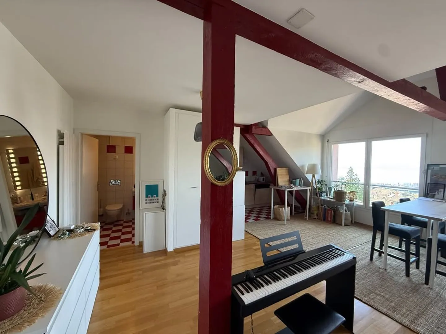 Loft Charmant avec Vue Lac - Photo 5 sur 11