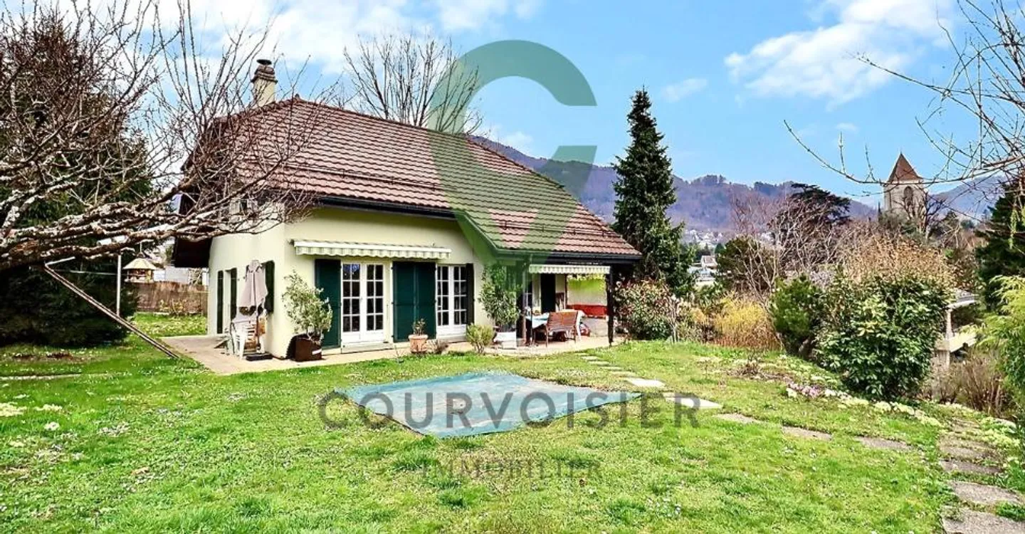 Charming Family Home in St-Légier - Photo 1 of 7