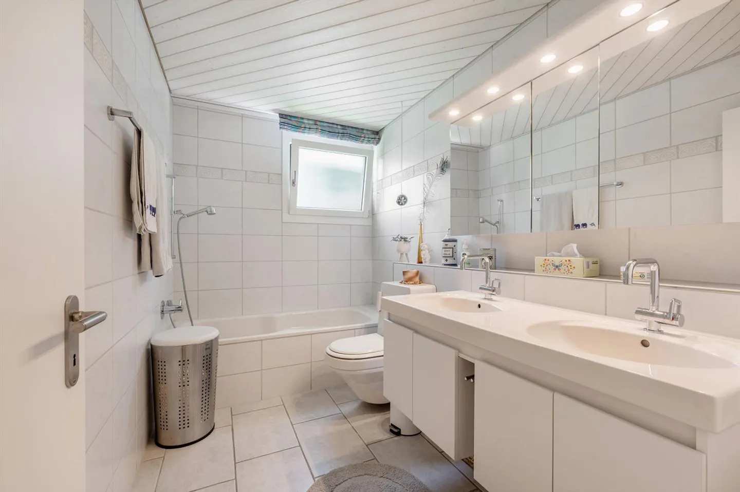 4.5-Room Garden Apartment with Plenty of Surroundings - Photo 8 of 11