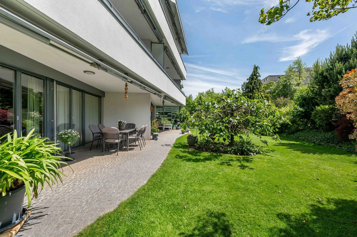 4.5-Room Garden Apartment with Plenty of Surroundings - Photo 10 of 11