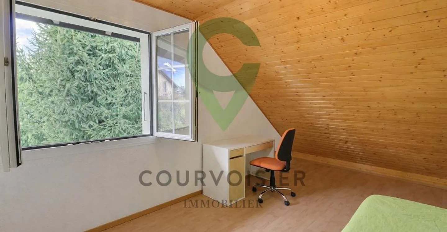 Charming Family Home in St-Légier - Photo 6 of 7