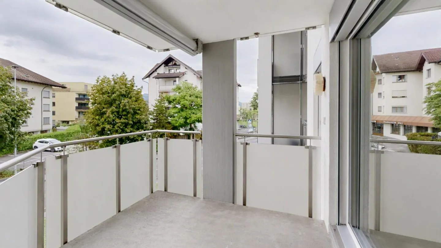 Modernized 3.5 Room Apartment in the Center of Widnau - Photo 11 of 12