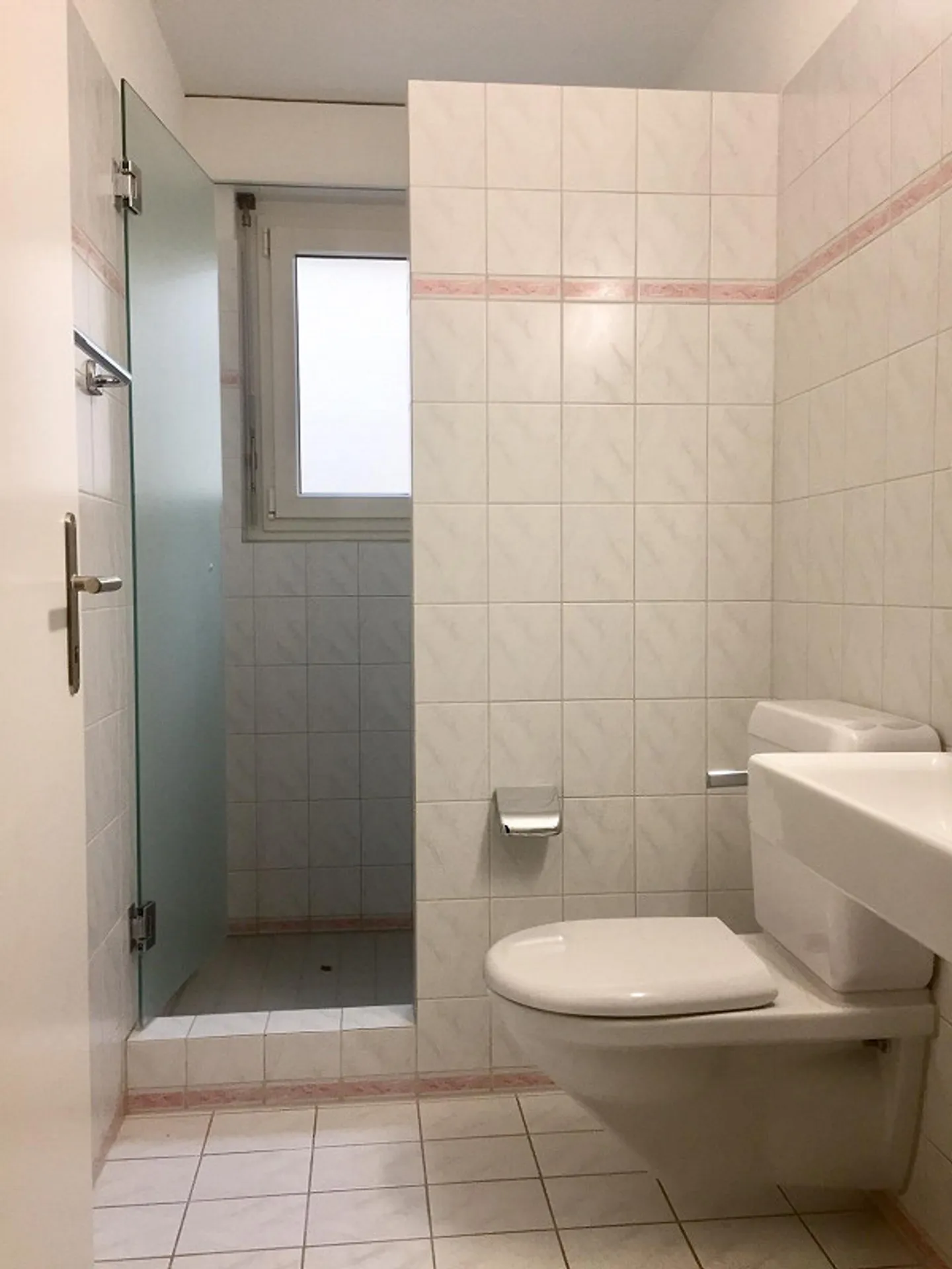 Appartamento 4.5 stanze con vista sulle montagne e sul lago - Foto 9 di 12