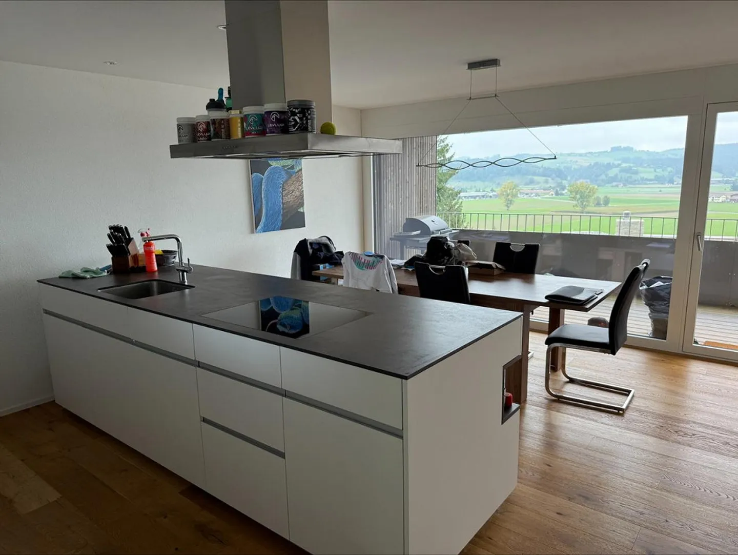 Il tuo nuovo appartamento da sogno in una posizione privilegiata a Schötz rurale - Foto 1 di 7