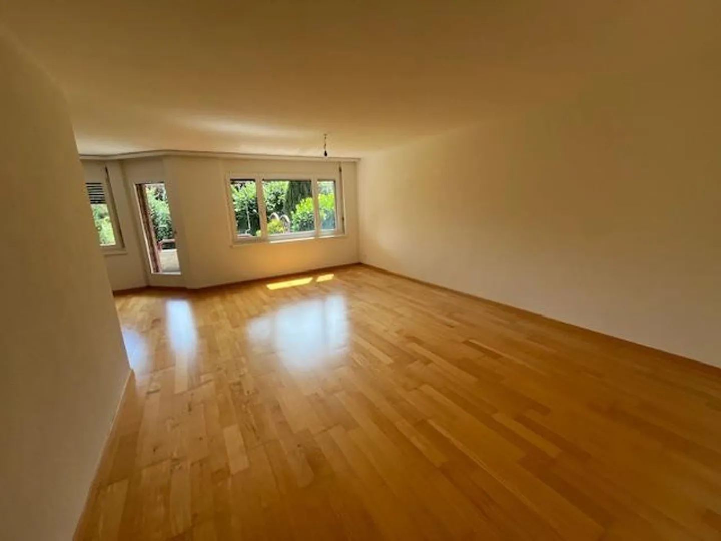 Wohnen im Grünen - helle Wohnung mit traumhaftem Ausblick vom Balkon - Foto 6 von 17