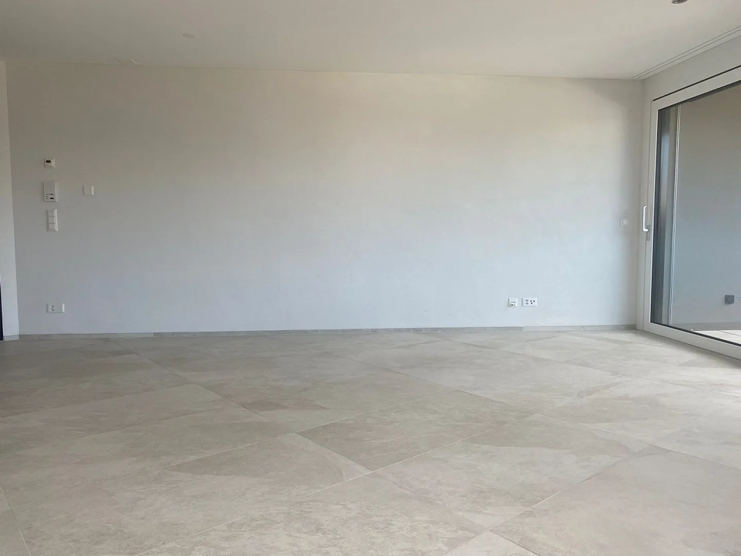 Exclusif - Appartement 2,5 pièces (2ème étage) - 17.10 - Photo 4 sur 10