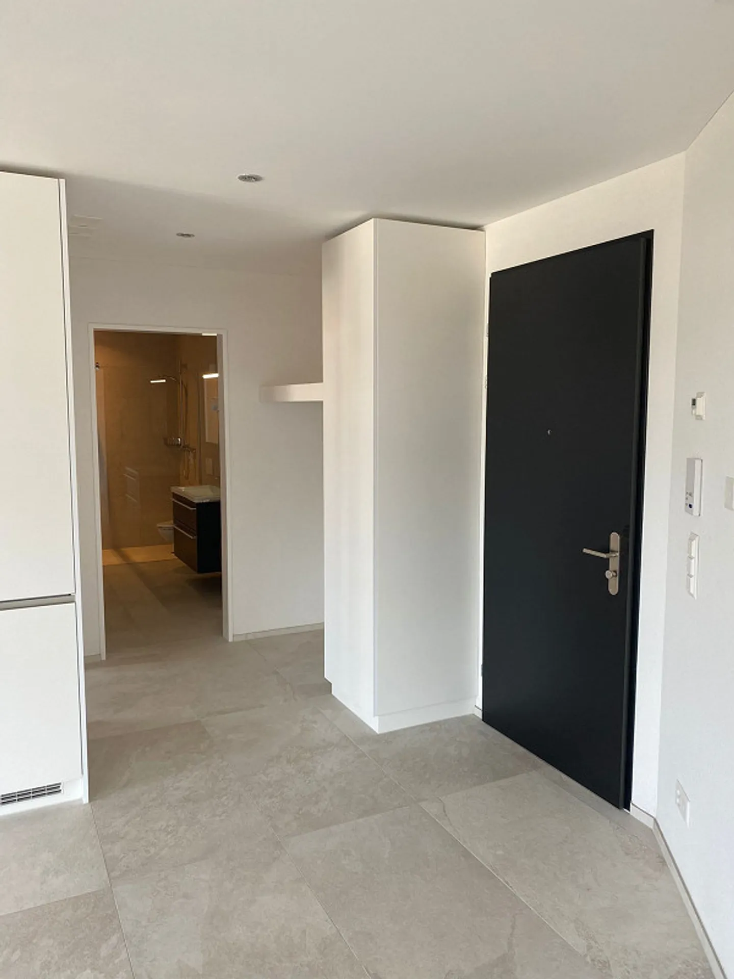 Exclusif - Appartement 2,5 pièces (2ème étage) - 17.10 - Photo 8 sur 10