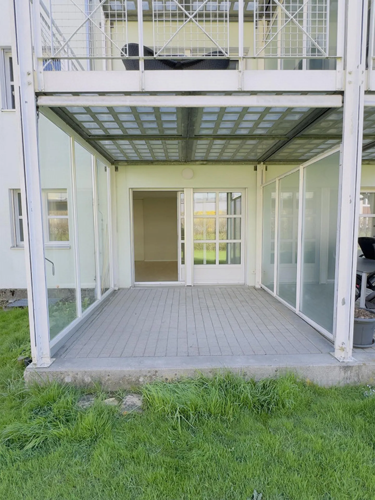 Moderno appartamento di 2,5 stanze con terrazza e giardino a Appenzell - Foto 7 di 8