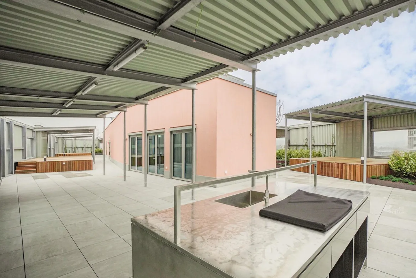 La nuova casa tra città e lago. - Foto 6 di 6