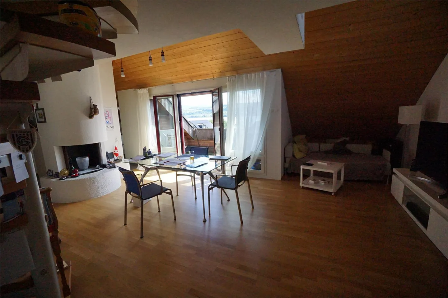 Appartement en duplex de 3,5 pièces avec vue exceptionnelle sur le lac - Photo 4 sur 14