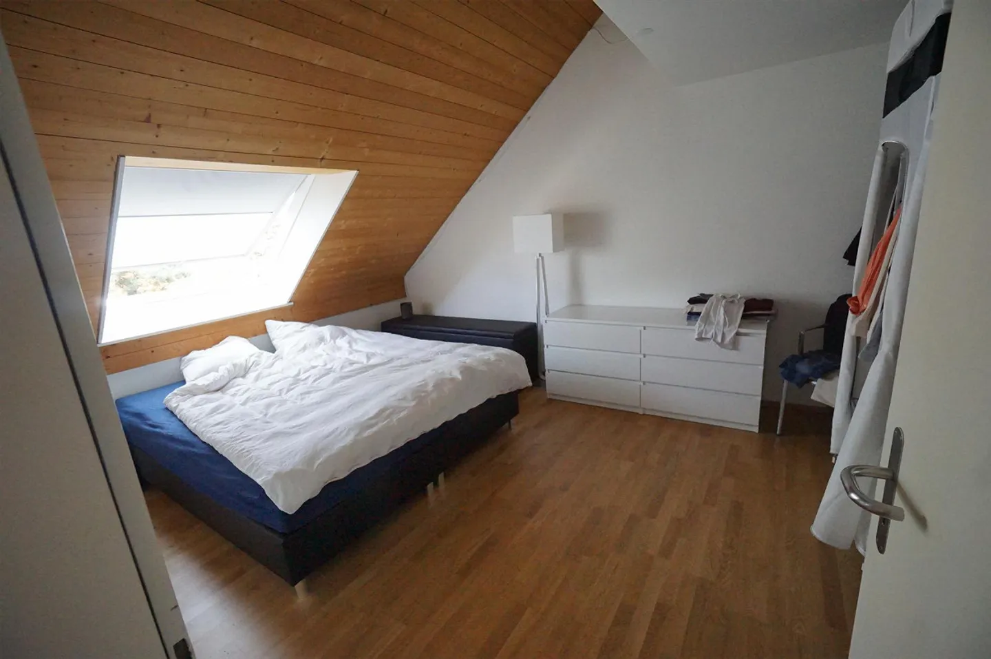 Appartement en duplex de 3,5 pièces avec vue exceptionnelle sur le lac - Photo 6 sur 14