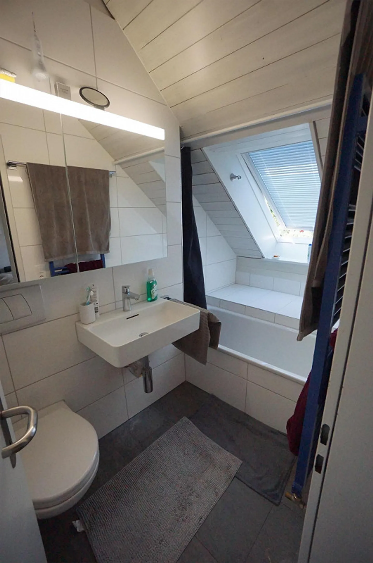 Appartement en duplex de 3,5 pièces avec vue exceptionnelle sur le lac - Photo 7 sur 14