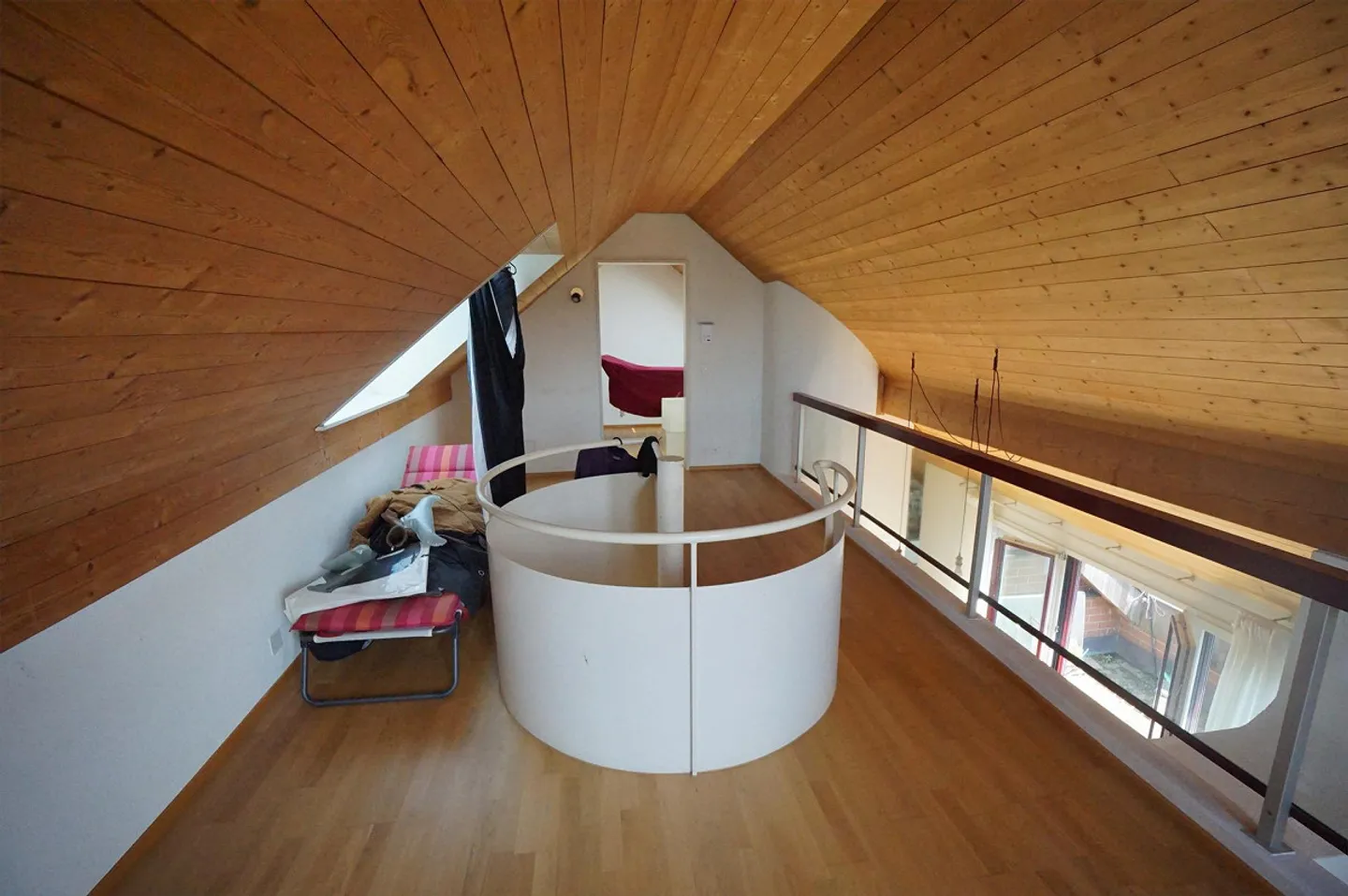 Appartement en duplex de 3,5 pièces avec vue exceptionnelle sur le lac - Photo 10 sur 14