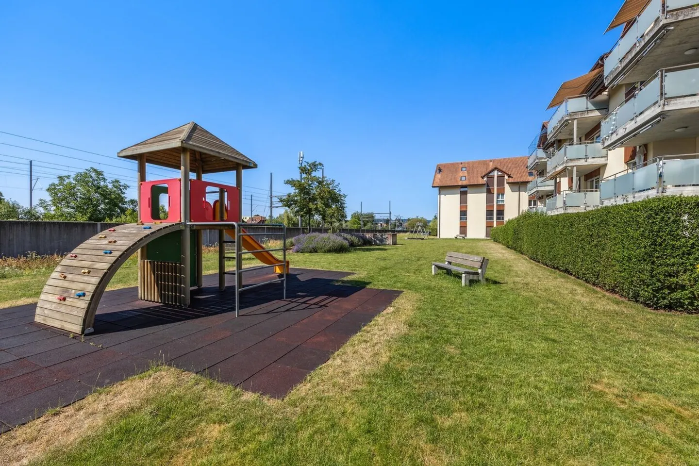 Magnifico appartamento luminoso con giardino - Foto 9 di 9