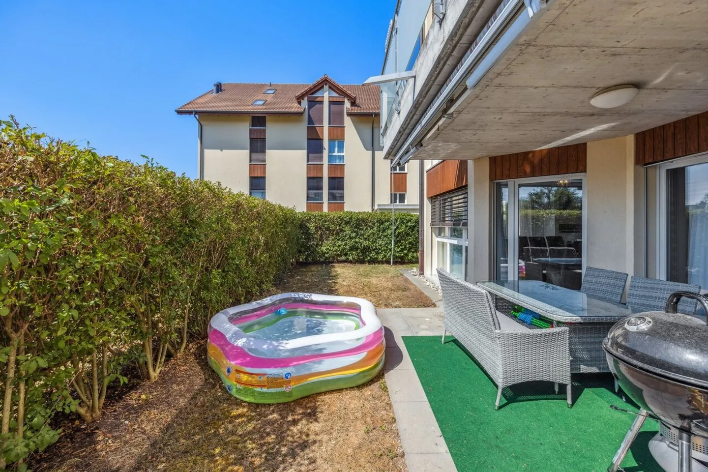 Magnifico appartamento luminoso con giardino - Foto 8 di 9