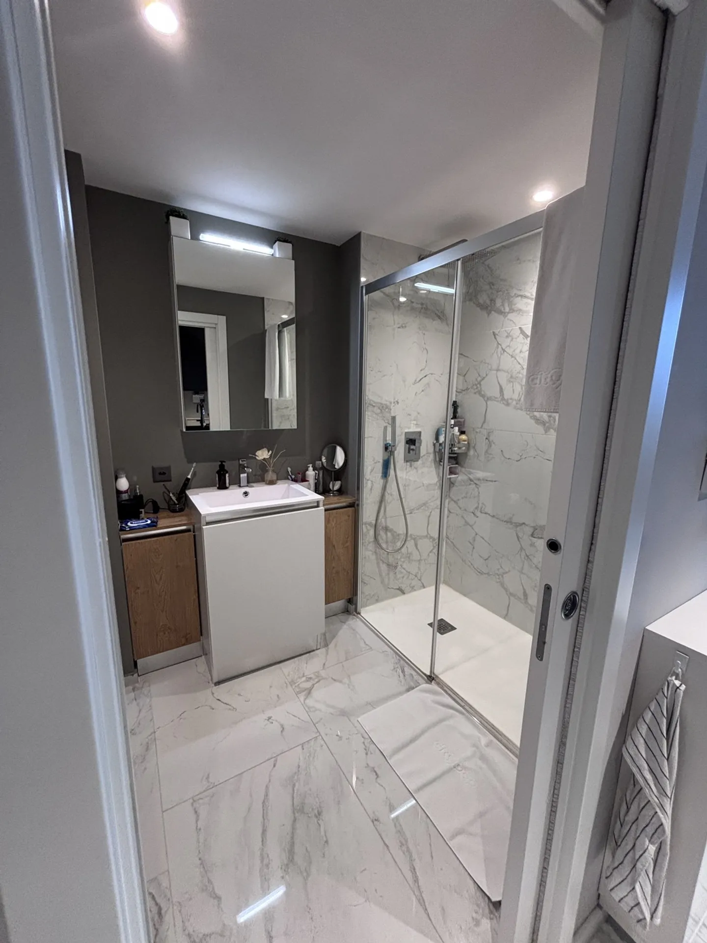 APPARTEMENT 2½ PIÈCES À BERNE - MONBIJOU, MEUBLÉ, TEMPORAIRE - Photo 4 sur 10