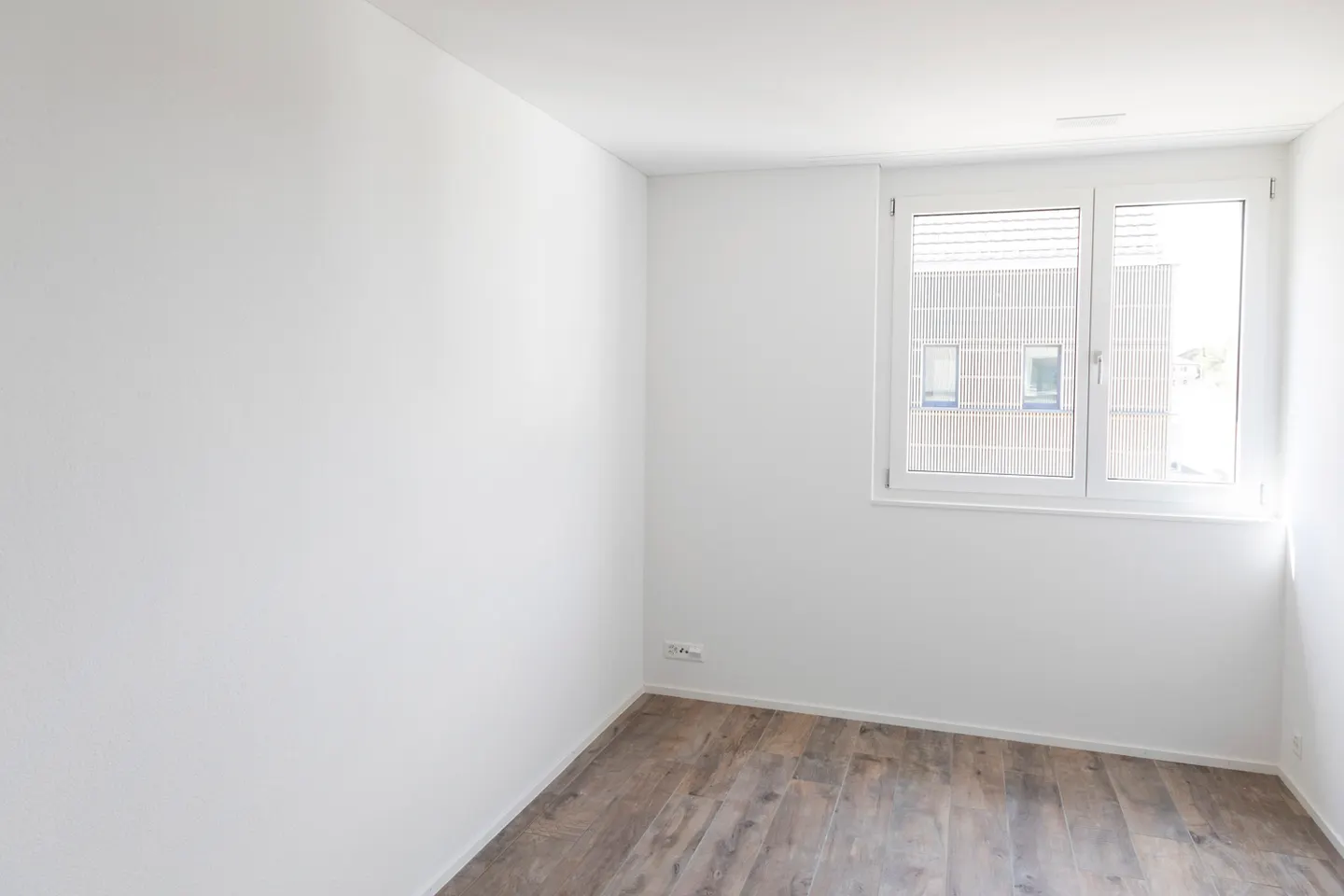 Beautiful modern apartment - Photo 4 of 6