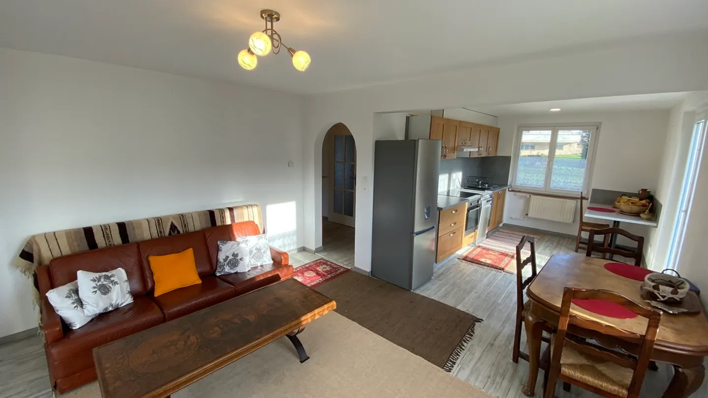 Dieses Familienhaus mit einem sehr schönen Grundstück - Foto 6 von 37